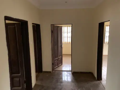 A 3 bedroom flat located at JAGADA, OLOGUNERU, IBADAN
