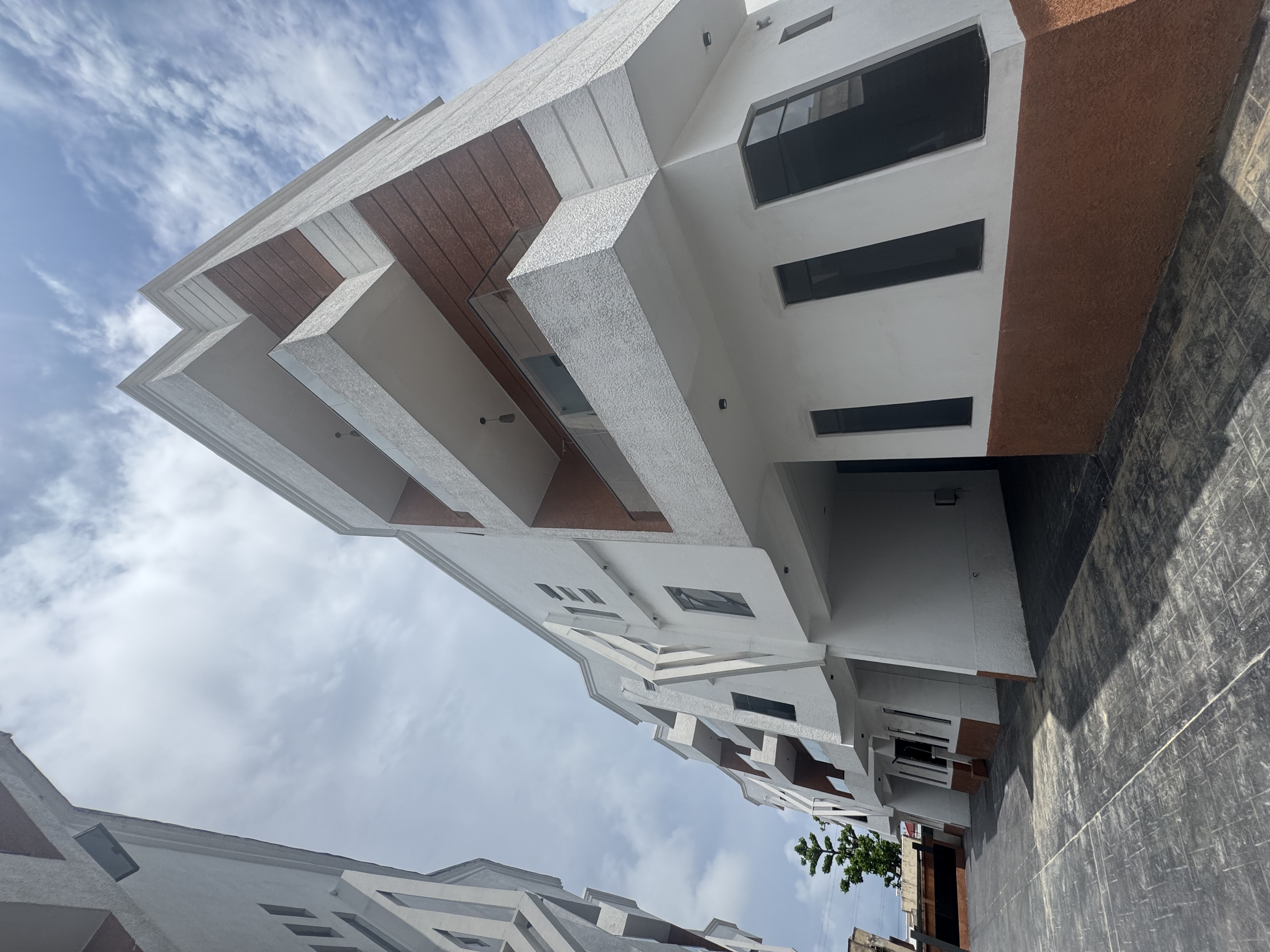 Newly built, tastefully finished, structurally sound five (5) bedroom terraced duplex