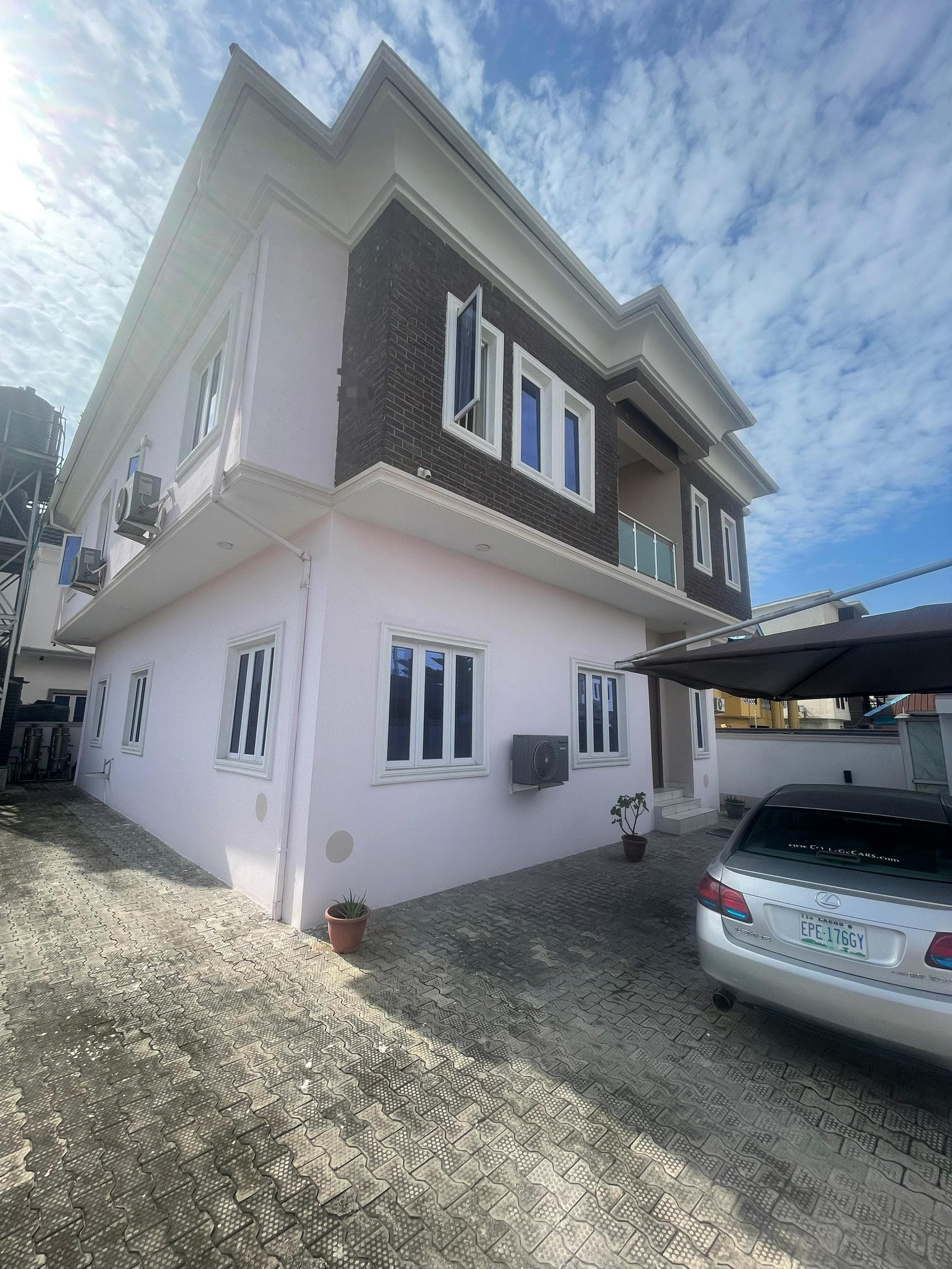 5 Bedroom Detached House with BQ
