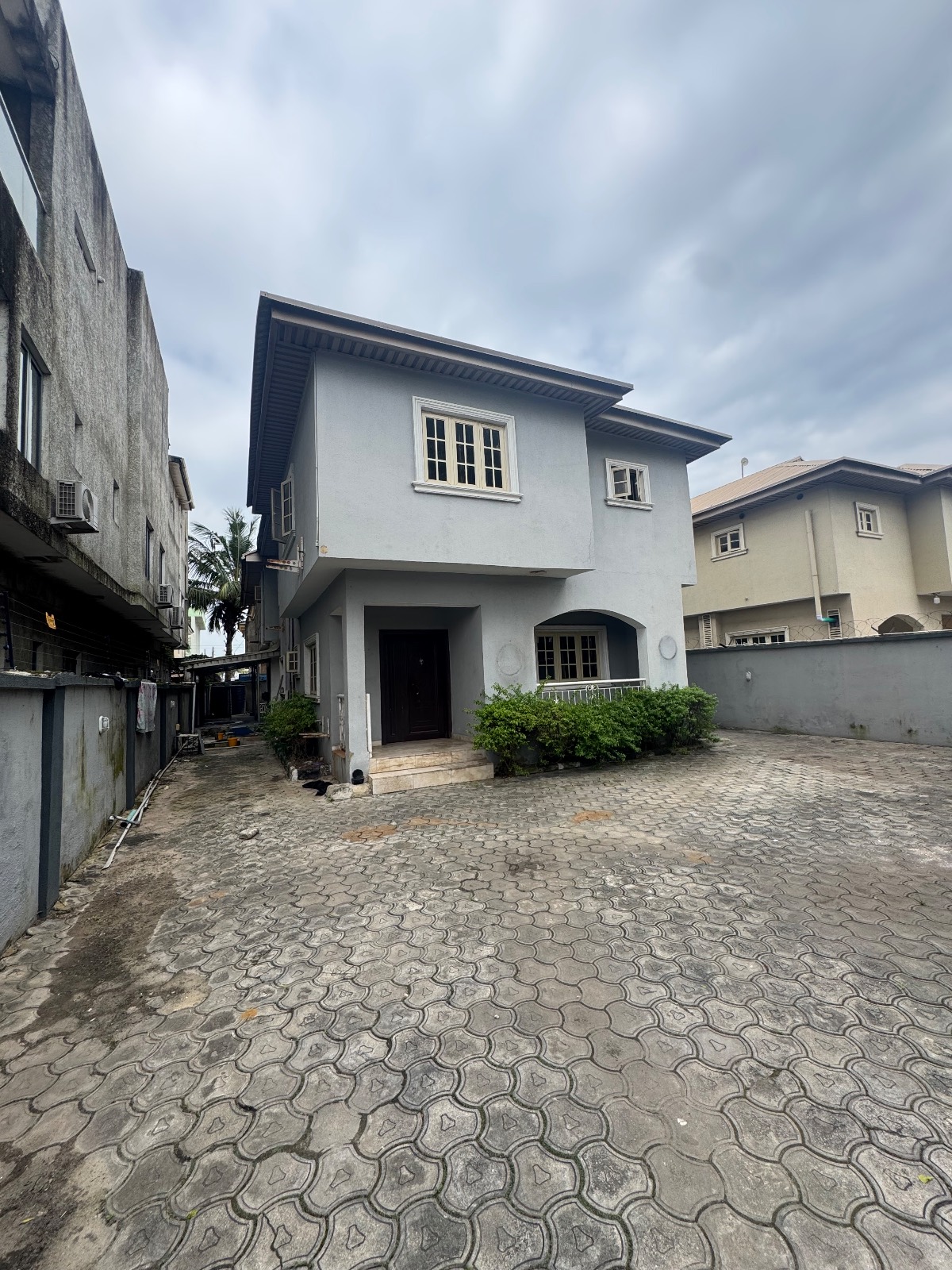 Well maintained, tastefully finished 5 bedroom detached house with a BQ